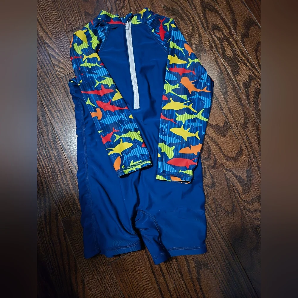 Floatimini Blue Rashguard with Colorful Shark Design - Picture 2 of 2